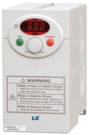 Aniro Falownik 0,4kW 230V z filtrem RFI i potencjometrem - SV004IC5-1F 1