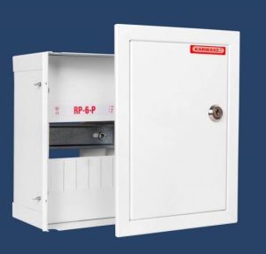 Karwasz Rozdzielnica bezpiecznikowa p/t plombowana IP30 biała (RP-6-P) 4