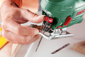 Wyrzynarka Bosch PST 900 PEL 620 W 2