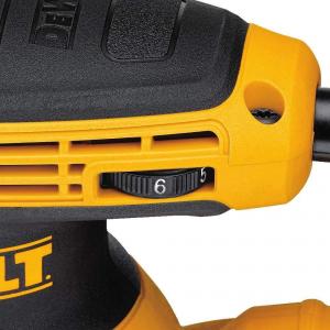 Szlifierka Dewalt DWE6423 5