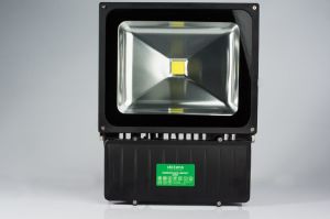 Naświetlacz Volteno Naświetlacz LED 100W czarny (VO0425) 1