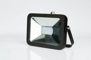 Naświetlacz Volteno Naświetlacz LED premium slim 30W (VO0576) 2