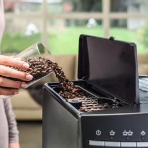 Ekspres ciśnieniowy DeLonghi Magnifica ESAM 3000.B 8