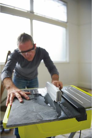 Ryobi Pilarka do cięcia płytek na mokro 178mm 500W (WS721S) 2