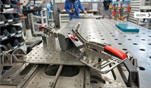 Bessey Docisk kolanowy pionowy z ramieniem poziomym do 2500N 21cm 0 - 60mm (STC-HH70) 6