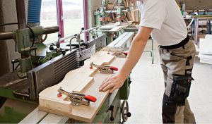 Bessey Docisk kolanowy pionowy z ramieniem poziomym do 2500N 21cm 0 - 60mm (STC-HH70) 10