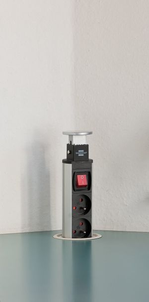 Brennenstuhl Przedłużacz biurkowy Tower-Power 3 gniazda z wyłącznikiem 2m (1396201003) 3