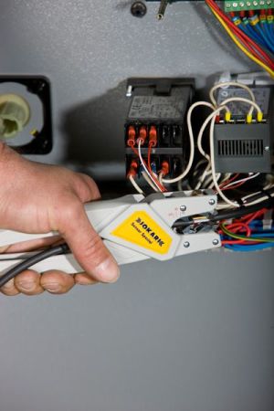 Jokari Szczypce do ściągania izolacji z przewodów okrągłych 4,4 - 7mm Sensor Special (20300) 3