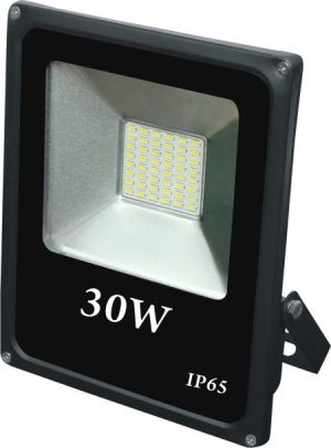 Naświetlacz Volteno Reflektor LED Slim 30W IP65 (VO0767) 1