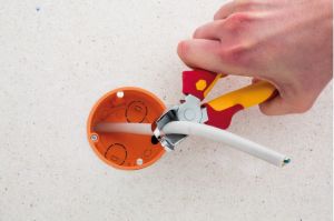 Wiha Obcinaczki boczne z izolowaną rękojeścią 1000V 170mm (38552) 5