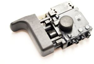Hitachi włącznik DH24 (HIT335796) 1