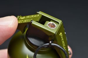 Fadecase HE NADE Brelok granat, zapalniczka - HE-LT 3