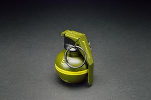 Fadecase HE NADE Brelok granat, zapalniczka - HE-LT 4