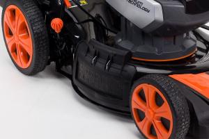 Kosiarka akumulatorowa NAC LB-40-45-B60-NG 6