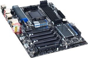 Płyta główna Gigabyte GA-990FXA-UD5, 990FX, DualDDR3-1866, 8xSATA, RAID, IEEE, ATX (GA-990FXA-UD5) 2