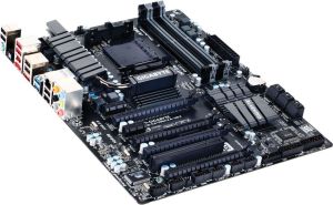 Płyta główna Gigabyte GA-990FXA-UD3, 990FX, DualDDR3-1866, 6xSATA3, RAID, IEEE, ATX (GA-990FXA-UD3) 3