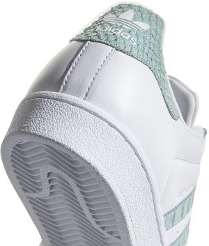 Adidas Buty damskie Superstar biało-zielone r. 37 1/3 (CG5461) 3