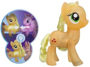Figurka Hasbro My Little Pony Świecące Kopytka - Applejack (C0720/C3330) 2