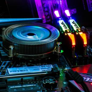 Pamięć Patriot Viper RGB, DDR4, 16 GB, 4133MHz, CL19 (PVR416G413C9K) 2