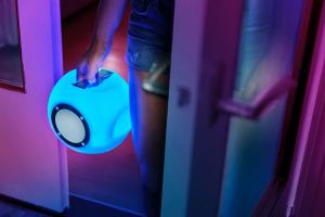 Głośnik Trust Lara Bluetooth Speaker Multi-color Party Lights (22799) 15