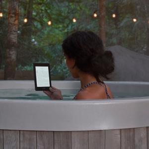 Czytnik Amazon Kindle Paperwhite 4 z reklamami (B07CXG6C9W) 10