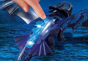 Playmobil Dragons Szczerbatek i Czkawka z Małym Smokiem (70037) 4