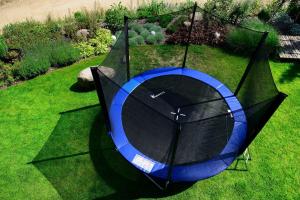 Trampolina ogrodowa Funfit 841 z siatką zewnętrzną 8.5 FT 252 cm 4