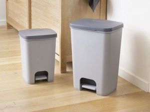 Kosz na śmieci Curver Essentials na pedał 20L szary (225360                         ) 2