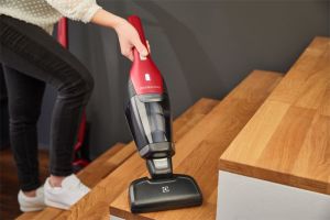 Odkurzacz pionowy Electrolux Ergorapido EER7ANIMAL 6