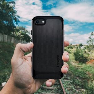 Spigen SPIGEN NEO HYBRID HERRINGBONE IPHONE 7/8 SHINY BLACK 3