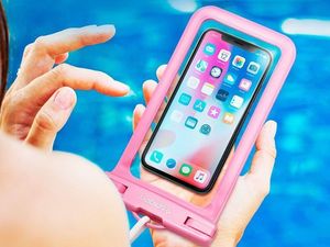 Spigen Etui wodoodporne A600 uniwersalne 6" różowe 5