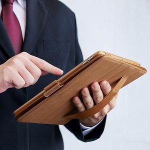 Etui na tablet Spigen Stand Folio iPad Pro 10.5 2