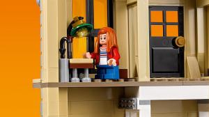 LEGO Jurassic World Atak indoraptora (75930) 8