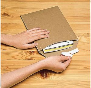 Staples Koperta kartonowa z paskiem samoklejącym 370x285mm brązowy, 50 sztuk 4