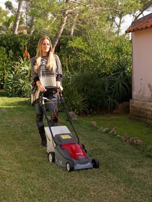 Kosiarka elektryczna Honda HRE 370 A2 9