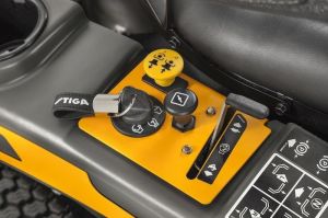 Traktor ogrodowy Stiga ZT 3107 T 4