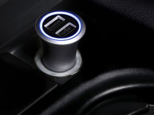 Ładowarka Baseus Ładowarka samochodowa 2 x usb 3.1A small trumpet złota 5