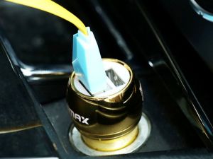 Ładowarka Remax Ładowarka Samochodowa Remax 2xUSB 2.4A Quick Charge - złota 3