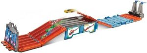 Hot Wheels Mega Tor (FTH77) 4