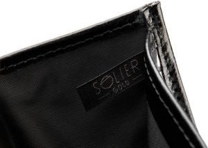 Solier Czarne skórzane portfel etui na paszport SOLIER AMAYA 3