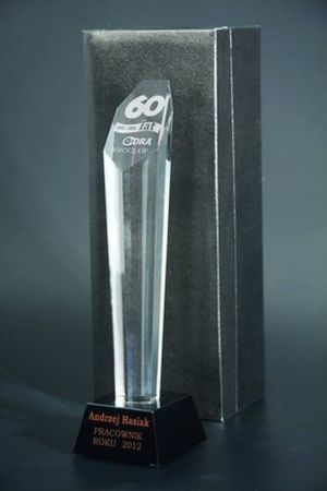 Victoria Sport Trofeum szklane grawerowane z etui + wypełnienie farbą 1