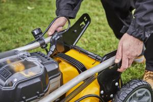 Kosiarka akumulatorowa Dewalt DCMW564N 16