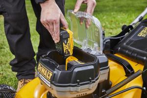 Kosiarka akumulatorowa Dewalt DCMW564N 18