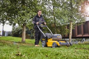 Kosiarka akumulatorowa Dewalt DCMW564N 20