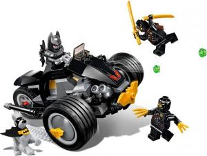 LEGO DC Super Heroes Batman atak Szponów (76110) 4