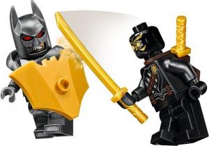 LEGO DC Super Heroes Batman atak Szponów (76110) 9