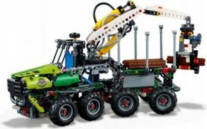 LEGO Technic Maszyna Leśna (42080) 4