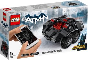 LEGO Super Heroes Zdalnie Sterowany Batmobil (76112) 1