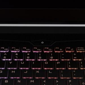 Laptop Hiro 857 H27 (NBCN857HP6-H27 NTT) 8