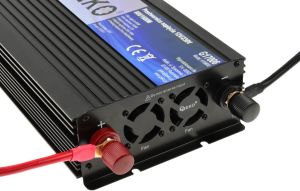Przetwornica Geko Przetwornica napięcia 12V/230V 800/1600W (4) 4